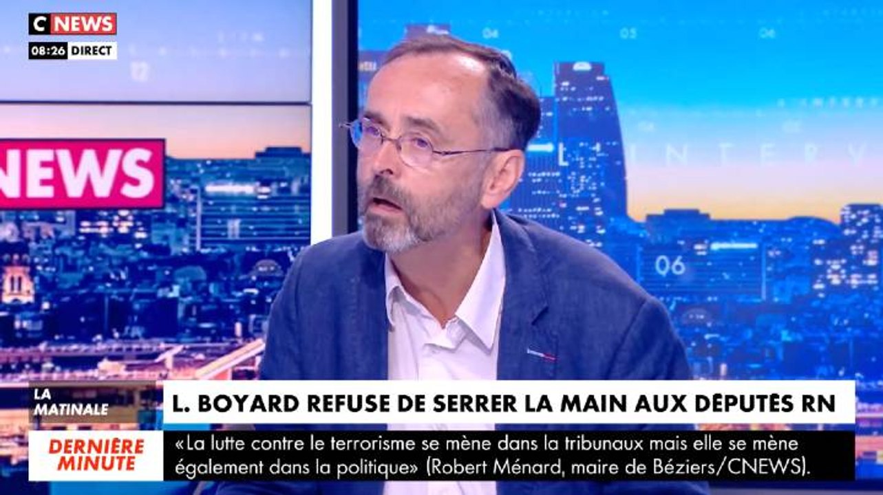 “Espèce de zigoto !” : Louis Boyard refuse de serrer la main à un député du RN, Robert Ménard se lâche !
