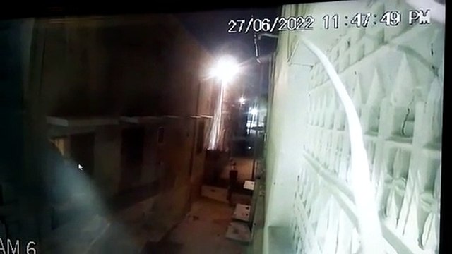 जमीनी विवाद में घर में घुसकर हमला, सीसीटीवी फुटेज में कैद हुई घटना