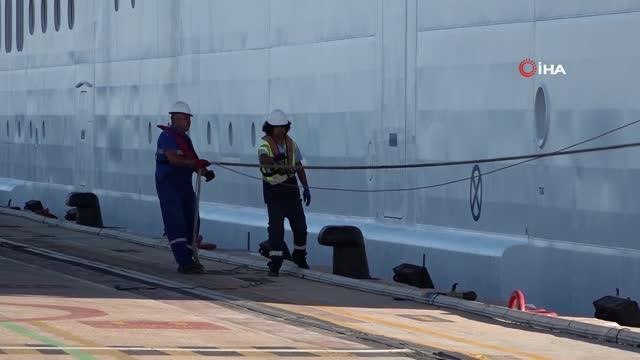 Kuşadası'nda kruvaziyer turizmi hareketliliği