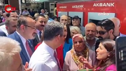 Eski AKP'li yurttaş CHP'li Özgür Özel'e böyle seslendi: 'Altı sene AK Parti’deydim, bayağı kullanıldım'