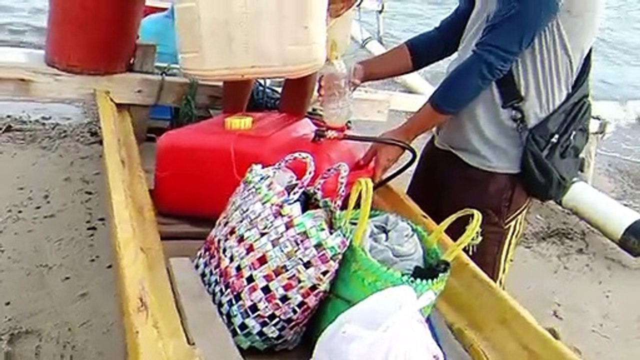 fish harvest in the middle of the sea || panen ikan di tengah laut
