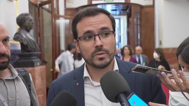 Los ministros de Podemos insisten en que no apoyarán un incremento en el gasto de Defensa