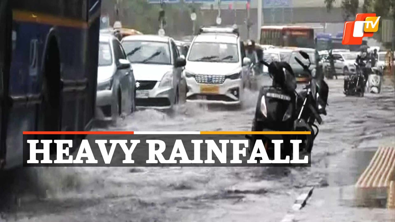 Heavy Downpour In Delhi Creates Chaos For Traffic