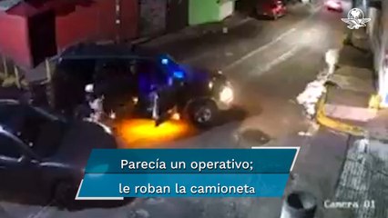 Con luces de patrulla, ladrones arrebatan vehículo en Tlalnepantla