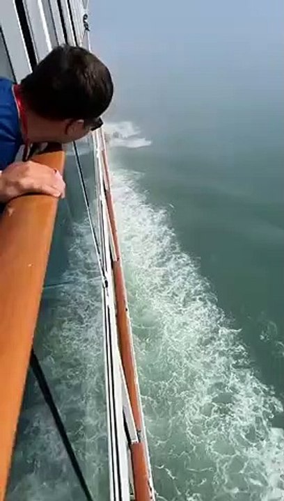 Quand ton bateau de croisière percute un gros iceberg (Alaska)