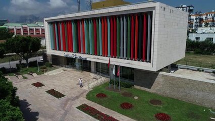 Konyaaltı Belediye Kütüphanesi, Turistlerin de İlk Tercihi