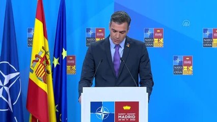 Scholz: "Rusya, saldırgan politikasıyla Avrupa için yeniden tehdit oluşturuyor"