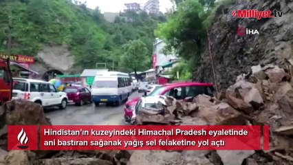 Hindistan’da sel ve toprak kayması