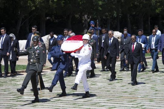 Somali Cumhurbaşkanı Mahmud, Anıtkabir'i ziyaret etti