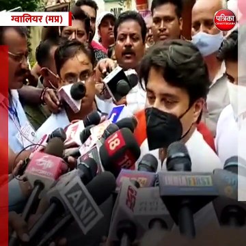 ग्वालियर (मप्र): केंद्रीय मंत्री ज्योतिराज सिंधिया ने डाला वोट