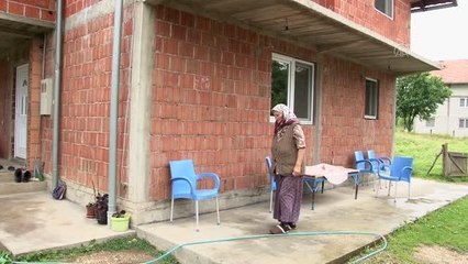 Srebrenitsalı anne 11 Temmuz'daki törende oğlu ve eşini toprağa verecek