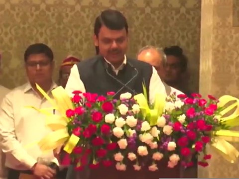 Devendra Fadnavis डिप्टी CM पद के फैसले से खुश नहीं : Sharad Pawar