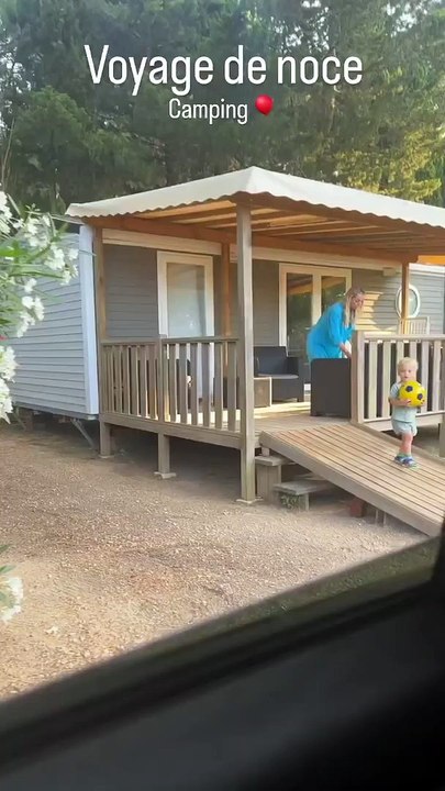 Hillary Vanderosieren et Giovanni Bonamy passent leur lune de miel au camping en famille - Instagram