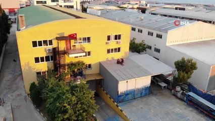 Tuzla'da babasının iş yerine gelen 13 yaşındaki çocuk, camdan düştü