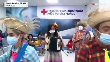 NO COMMENT | Payasos vuelven a sus "labores" en un hospital de Río de Janeiro tras la pandemia