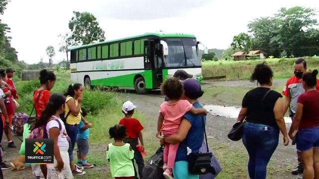 n7-Evacúan-a-casi-1.000-personas-de-comunidades-fronterizas-en-Sarapiquí-300622