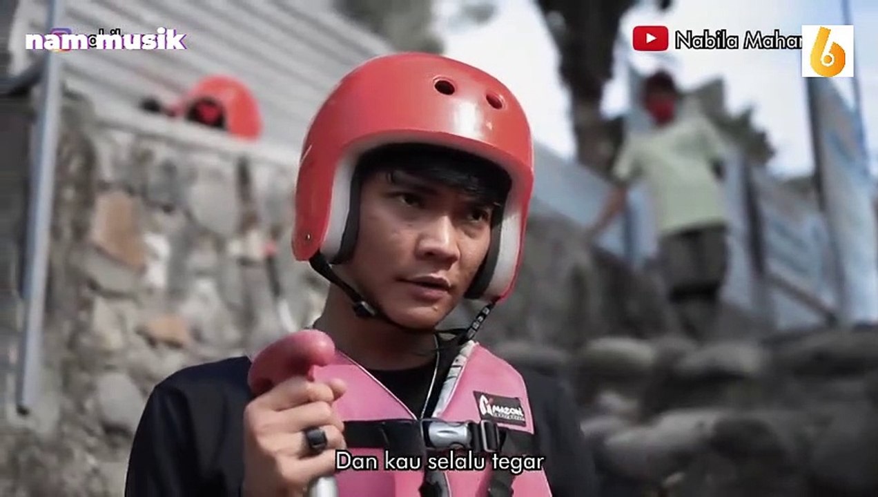 Tetap Disini -Nabila Maharani ft Tri Suaka