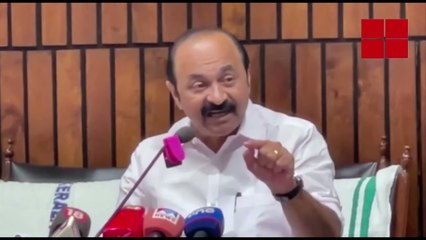 മുഖ്യമന്ത്രി ബാഗേജ് എടുക്കാൻ മറന്നുപോയതിന് അവകാശ ലംഘനത്തിന് നോട്ടീസ് കൊടുക്കും