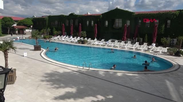 AFYONKARAHİSAR'DAKİ TERMAL OTELLERDE BAYRAM HAREKETLİLİĞİ