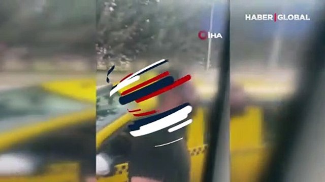 Ümraniye’de yol verme tartışması: İETT aracını yumrukladı