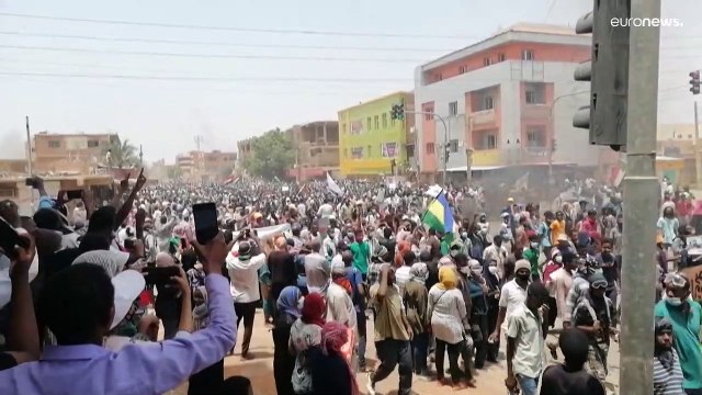 Sudan: 8 morti nella repressione delle manifestazioni contro i militari