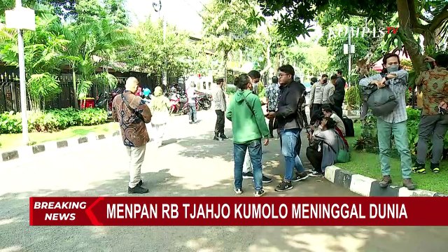 Menpan RB Meninggal Dunia, Moeldoko Hingga Tri Rismaharini Melayat ke Rumah Duka Tjahjo Kumolo
