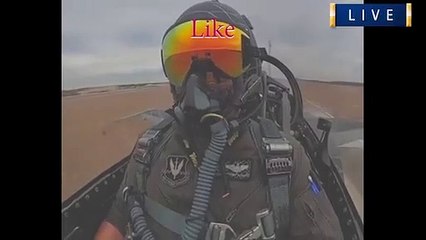 L'avion de chasse F-16 Fighting Falcon décolle de l'US Air Force