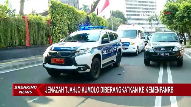 Tiba di Kemenpan RB, Jenazah Tjahjo Kumolo Langsung Dishalatkan di Masjid Kuba