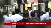Wapres Ma'ruf Amin Ikut Shalat Jenazah Tjahjo Kumolo di Masjid Kemenpan RB