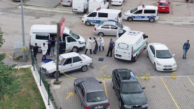 Boşanma davası açan eşini öldürüp, kayınbiraderini yaralayarak intihar etti