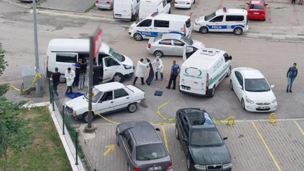 Boşanma davası açan eşini öldürüp, kayınbiraderini yaralayarak intihar etti