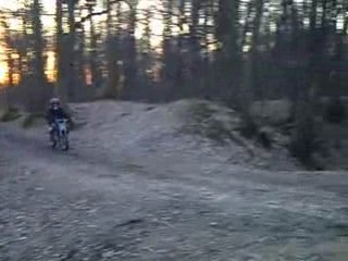 dirt Premiére roue avec la 107 encor pa trop doué