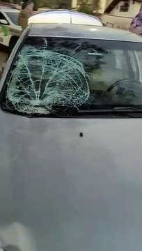 Motorista foge da polícia, atropela ciclista e é preso com 210 kg de maconha em Joinville