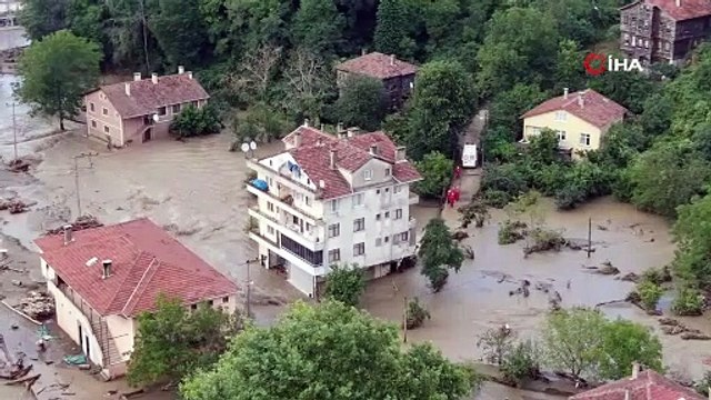Selden helikopter ile kurtarılan çift yaşadıklarını anlattı
