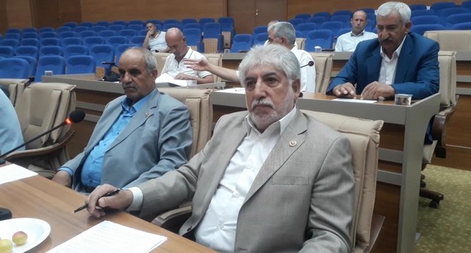 AKP ve MHP'li meclis üyeleri birbirine girdi: Bana siyaseten had bildirecek adam anasının karnından doğmadı