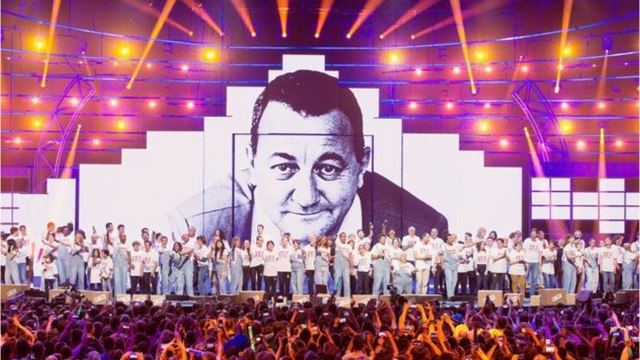 VOICI : Les Enfoirés 2023 : les dates des concerts de la prochaine édition enfin dévoilées