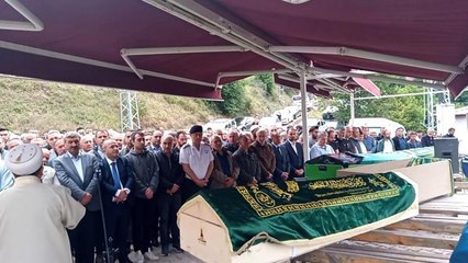 Tokat'ta minibüs kazasında ölen 4 kişi toprağa verildi