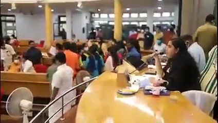 'ഈ സഭയിൽ ആര് സംസാരിക്കണമെന്ന് ഞാൻ തീരുമാനിക്കും, നിങ്ങളല്ല'