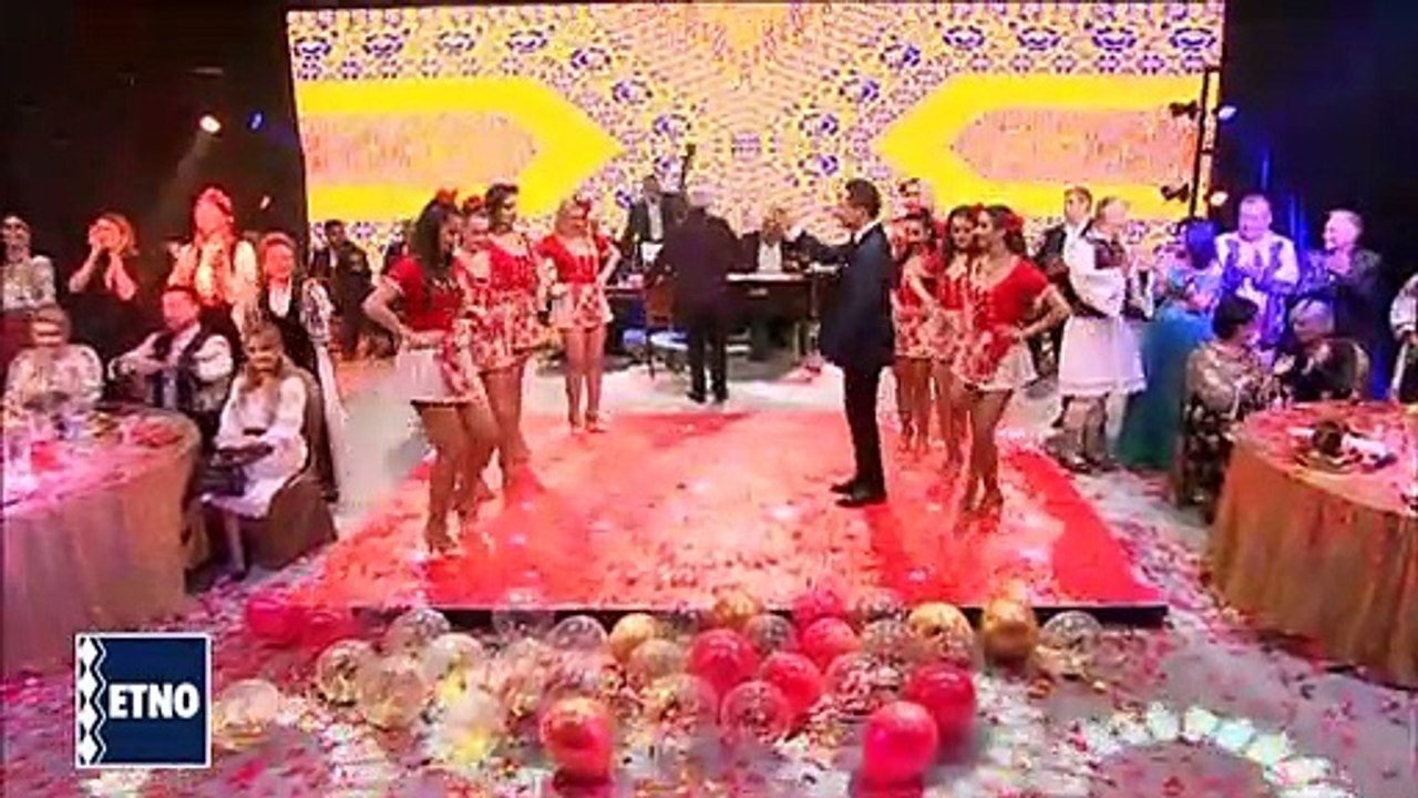 Cornel Borza - Bate vant de la Orade - live (Revelion ETNO TV 2022)