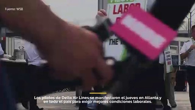 Pilotos protestan en el Aeropuerto Internacional Hartsfield-Jackson de Atlanta para exigir mejores condiciones laborales