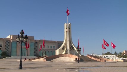 الأحزاب المسانِدة للدستور الجديد في تونس: إعادة لهيبة الدولة