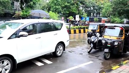 MALAIKA ARORA SNAPPED AT DIVA YOGA BANDRA