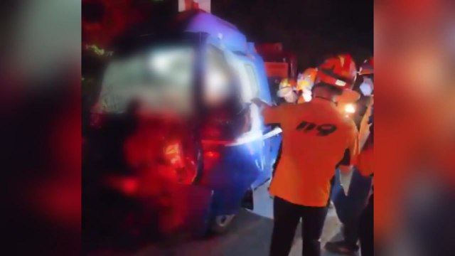 중부내륙고속도로 괴산나들목 부근 화물차 추돌...1명 부상 / YTN