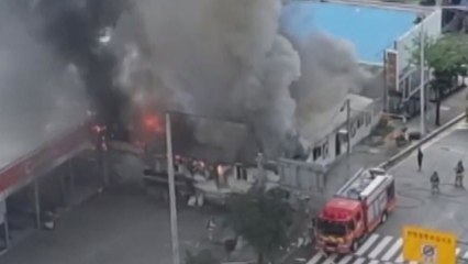 오산 수청동 음식점 화재...건물 대부분 불 타 / YTN