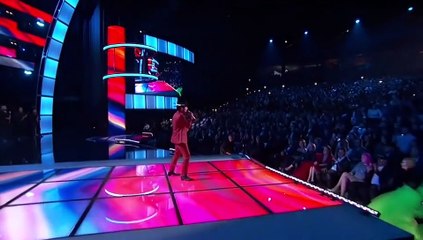 Christian Nodal - "El Próximo Viernes"