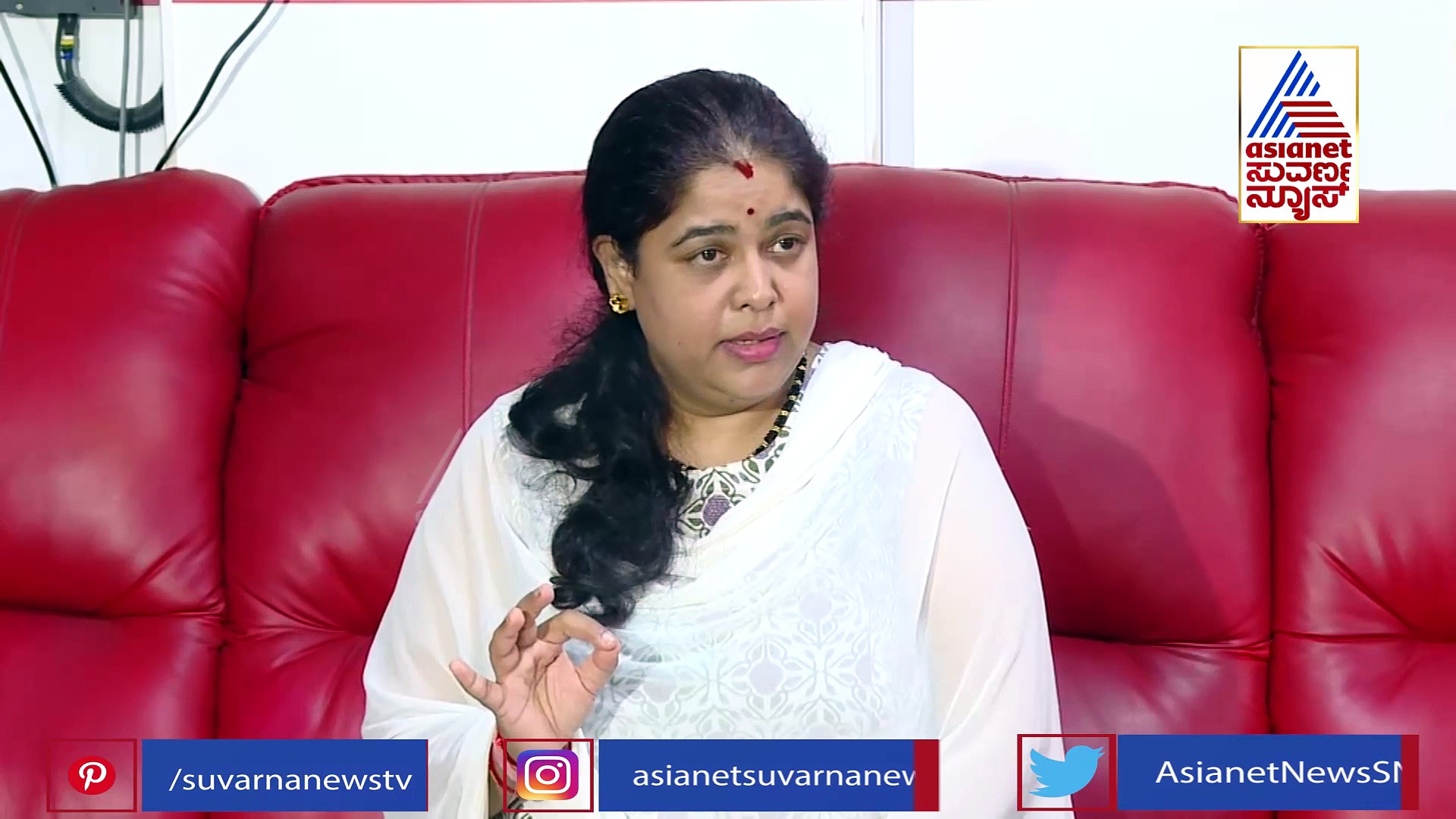 ಪಿಸ್ತೂಲ್ ಇಟ್ಟು ಡಿವೋರ್ಟ್ ಕೊಡು ಎಂದು ಬೆದರಿಕೆ ಹಾಕಿದ್ರು; ನರೇಶ್ ವಿರುದ್ಧ ರಮ್ಯಾ ಆರೋಪ