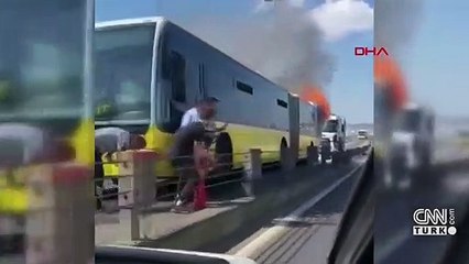 Son dakika... Haliç'te metrobüste yangın