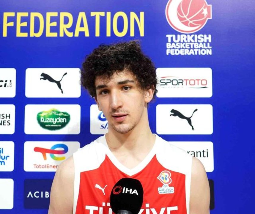 Sadık Emir Kabaca: "Milli Takım'da oynamak çok gurur verici"