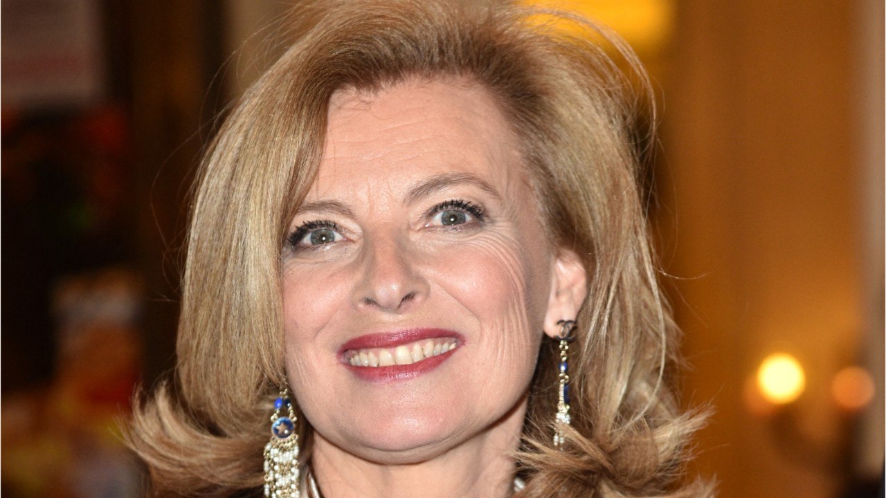 GALA VIDÉO - Valérie Trierweiler : “Romain n'a pas encore découvert tous mes défauts”, ses confidences sur son couple