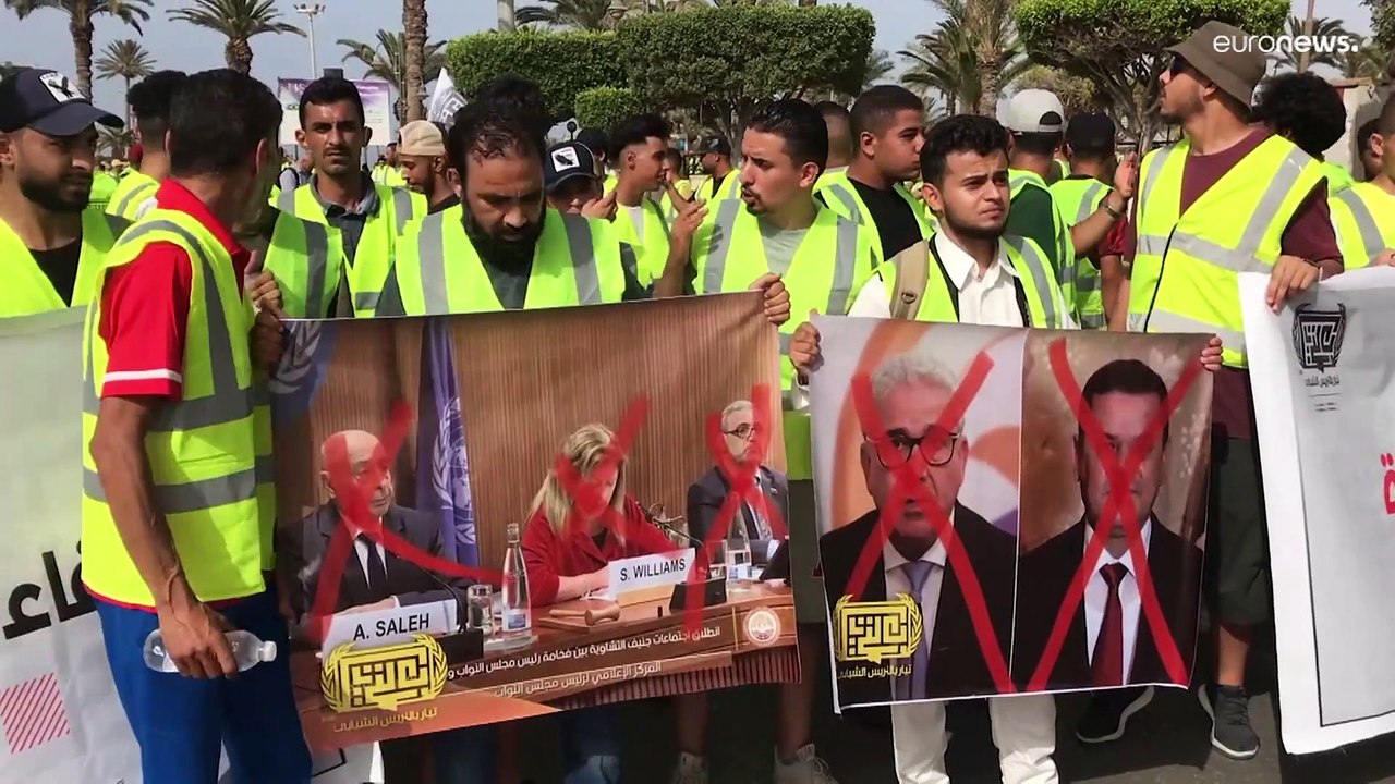 شاهد: "السترات الصفراء" الليبية تتظاهر رفضاً للنخبة السياسية الحاكمة